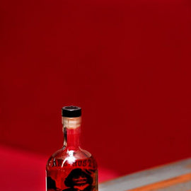 The Tupperware Hustle Settle Petal Gin